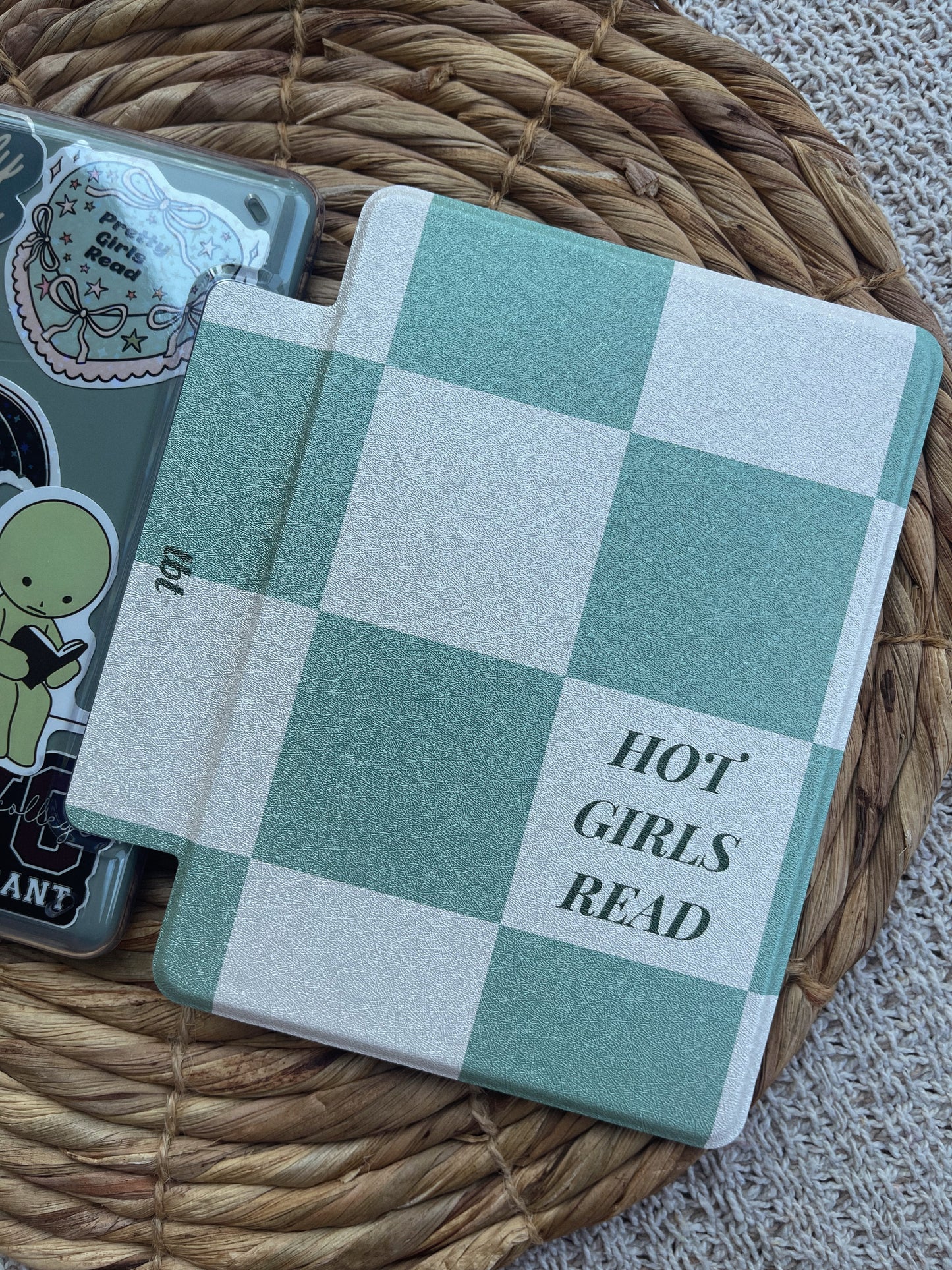 Hot Girls Read | Clear Kindle Case